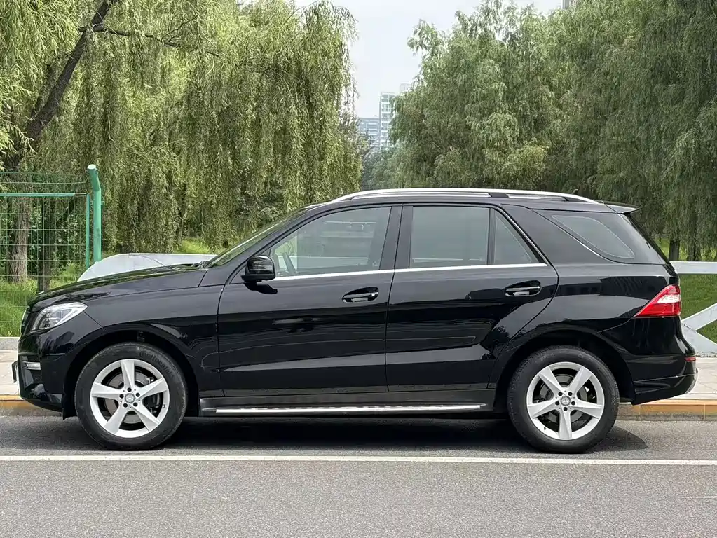 Mercedes-Benz M-Class 2015 — фото 14