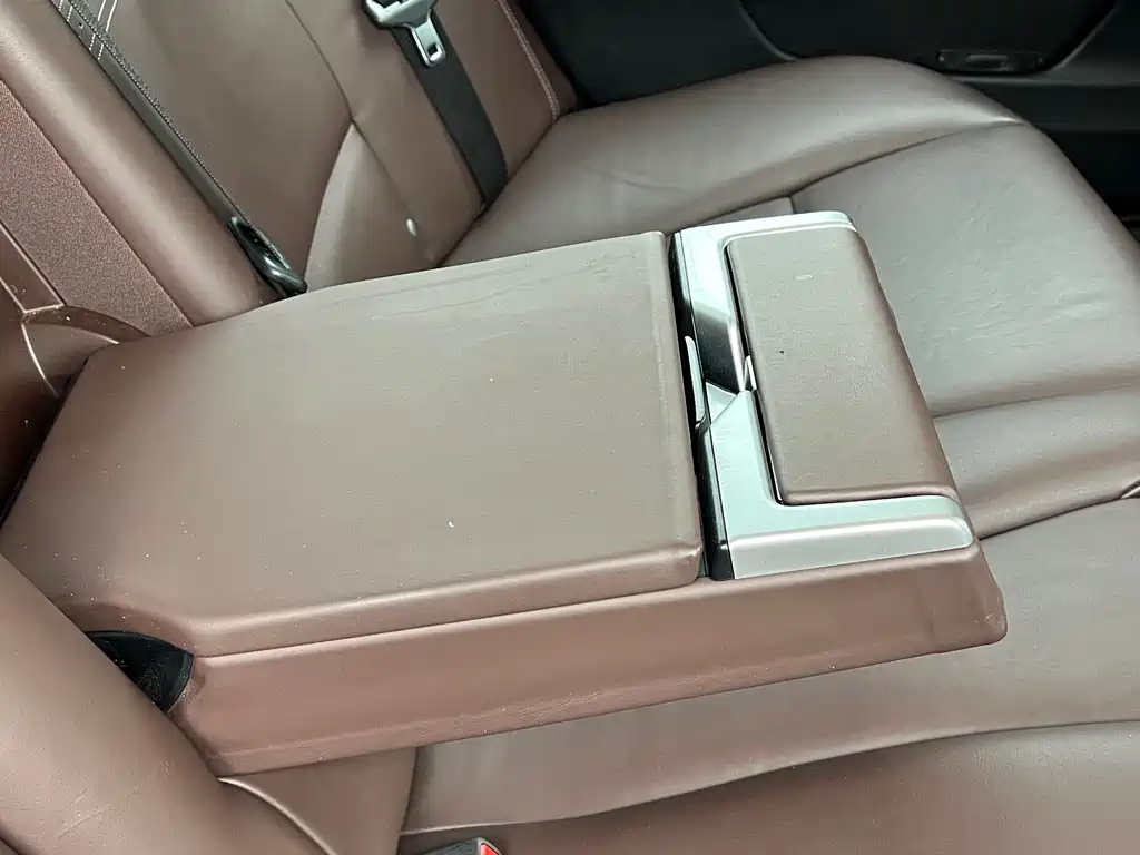 BMW 5 Series 2013 — фото 13