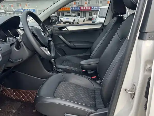 Skoda Rapid Spaceback 2017