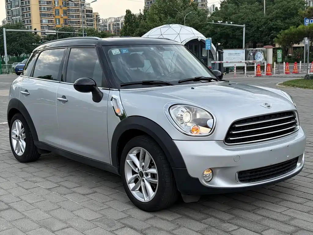 MINI Countryman 2011