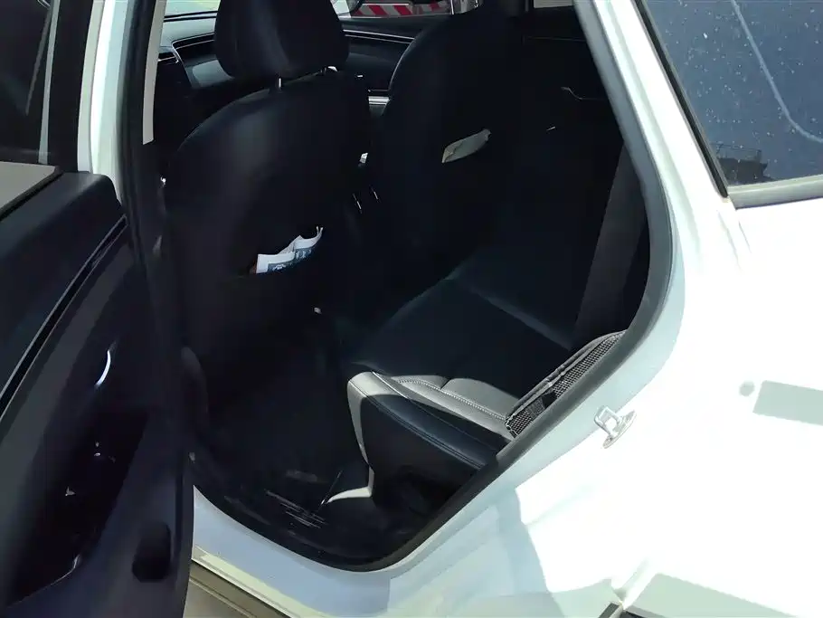 Hyundai Tucson 2022 — фото 11