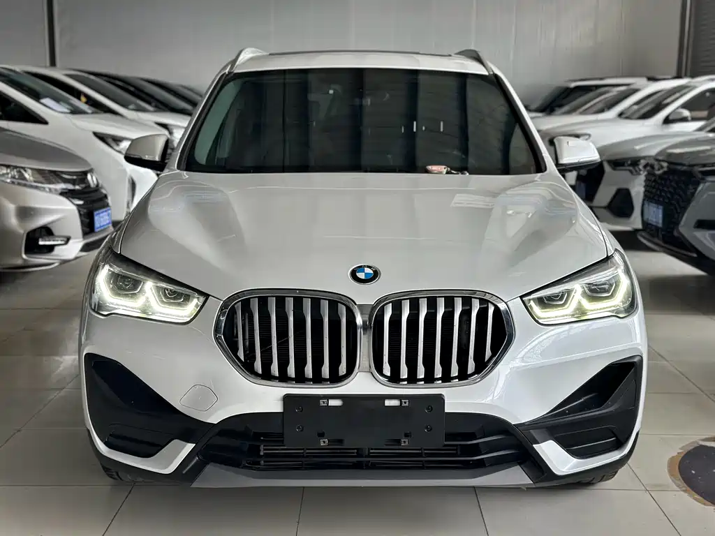 BMW X1 2021 — фото 2