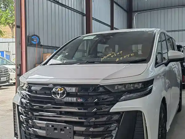 Toyota Vellfire 2024