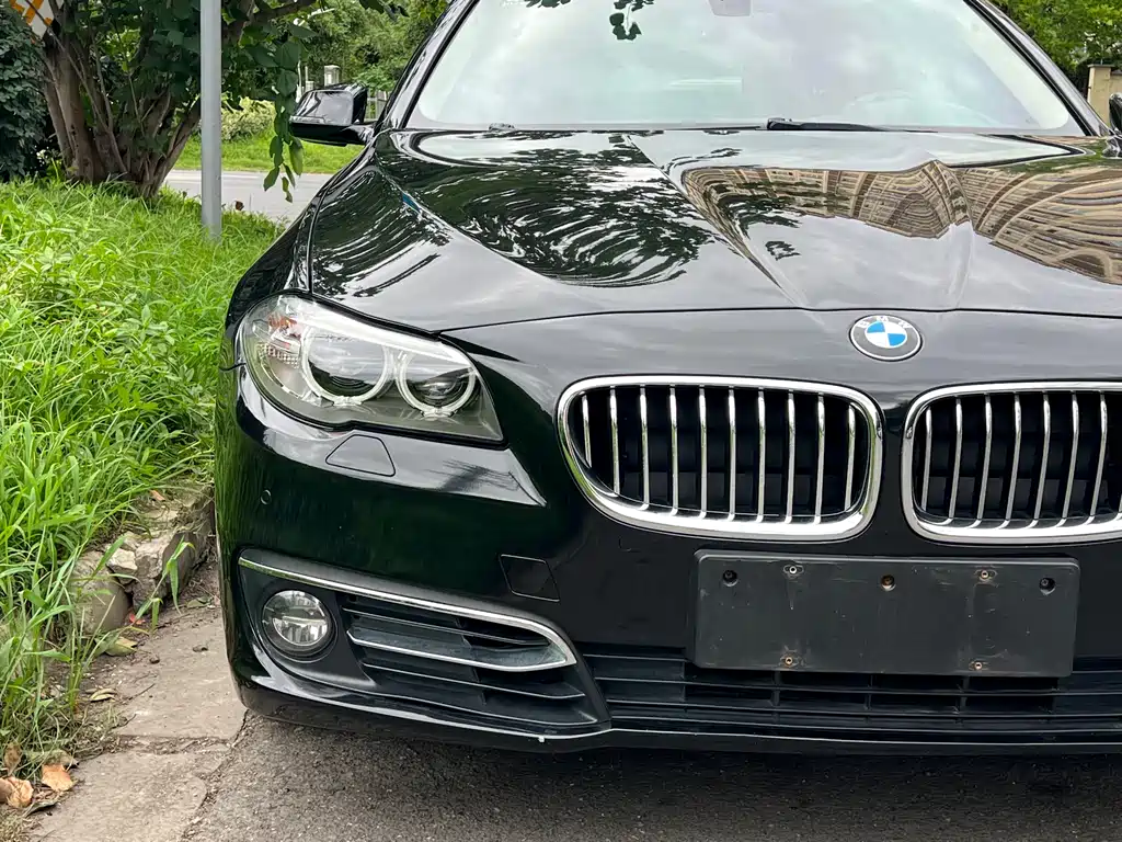 BMW 5 Series 2013 — фото 21