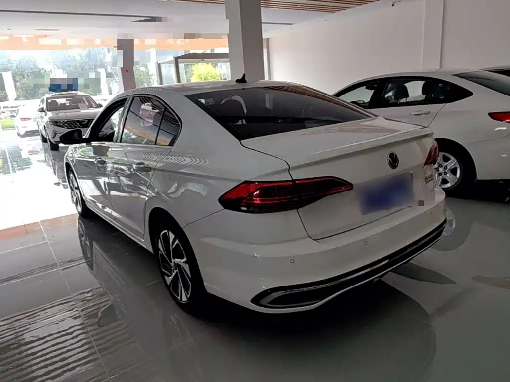 Volkswagen Bora 2024