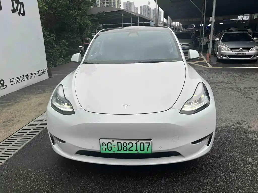 Tesla Model Y 2022 — фото 2