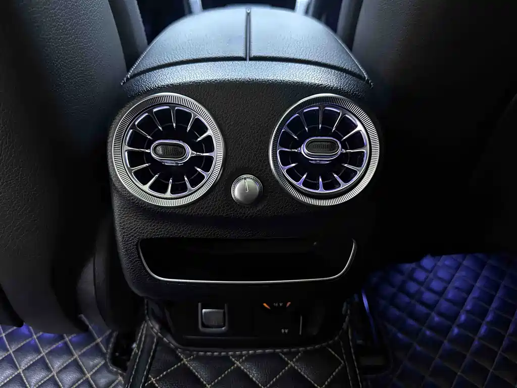 Mercedes-Benz C-Class 2021 — фото 10