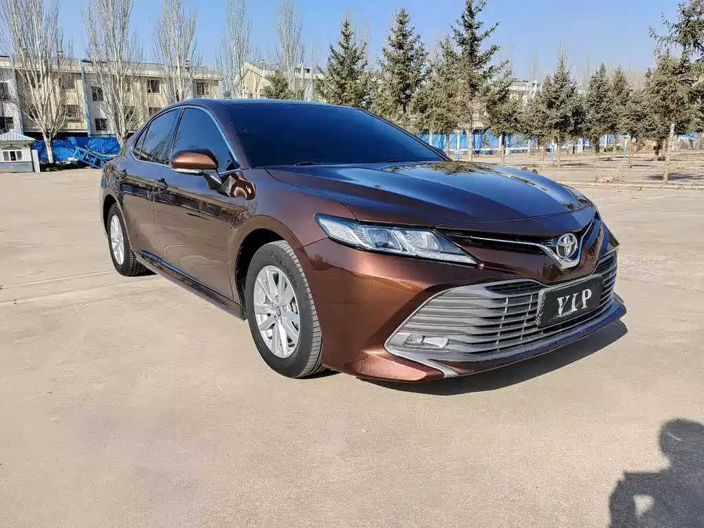 Toyota Camry 2018 — фото 3