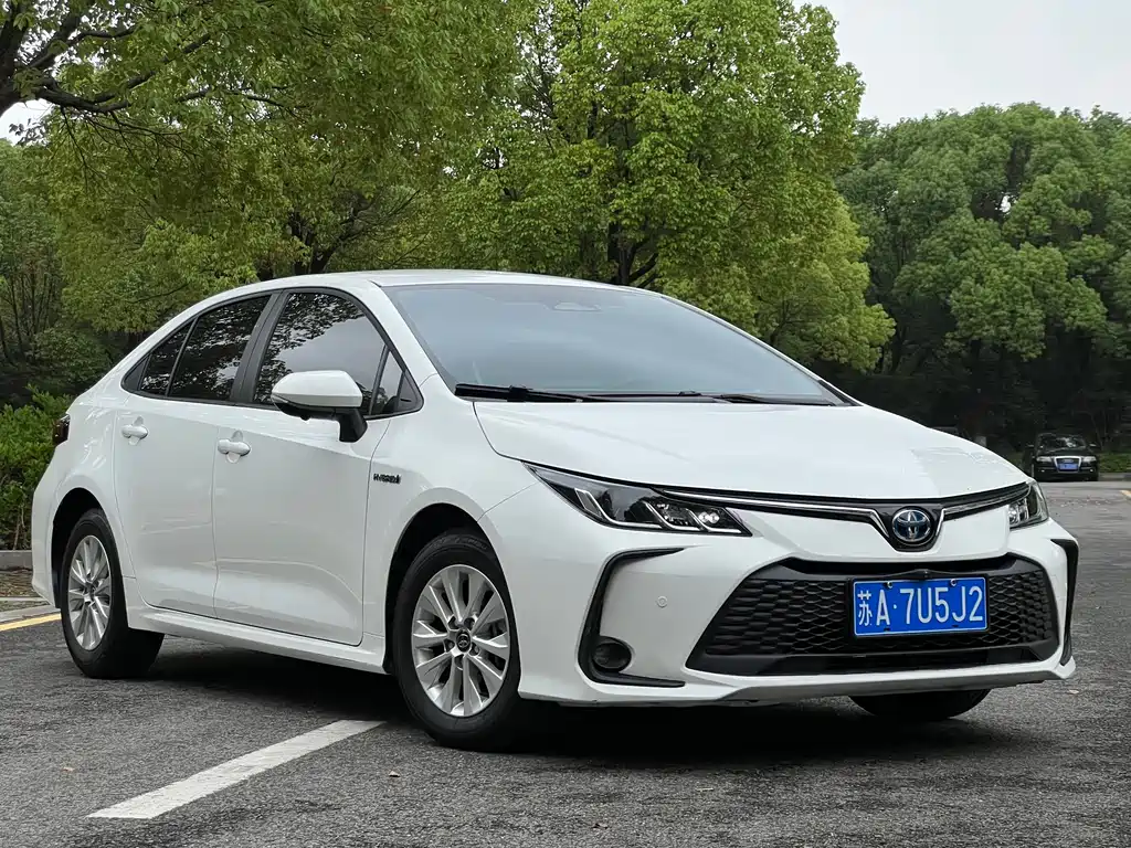 Toyota Corolla 2024 — фото 3