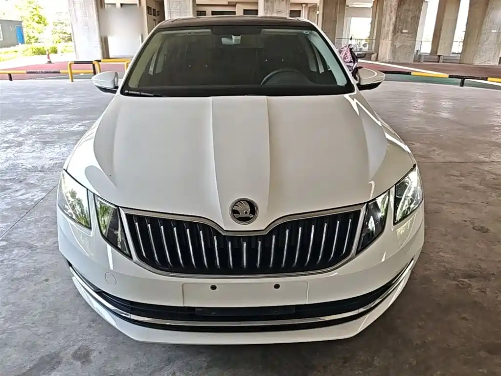 Skoda Octavia 2019 — фото 3