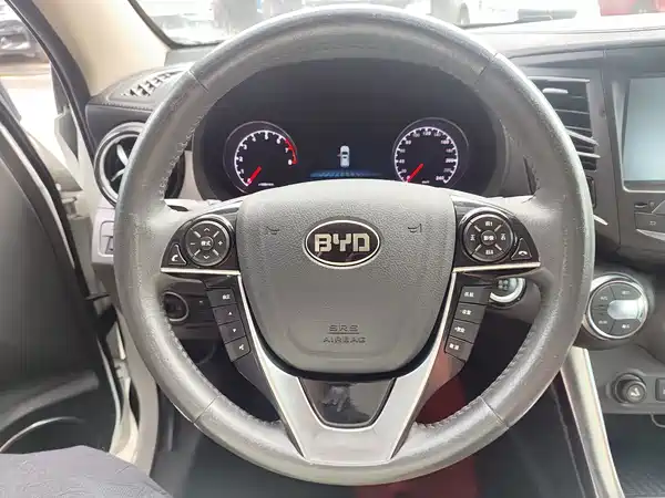 BYD Song 2016
