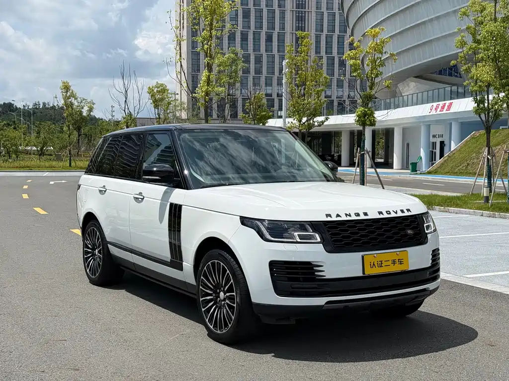 Land Rover Range Rover 2020 — фото 9