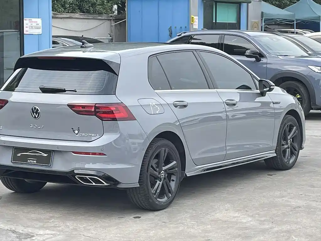 Volkswagen Golf 2023