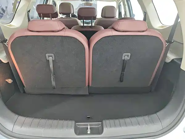 Geely Jiaji 2022