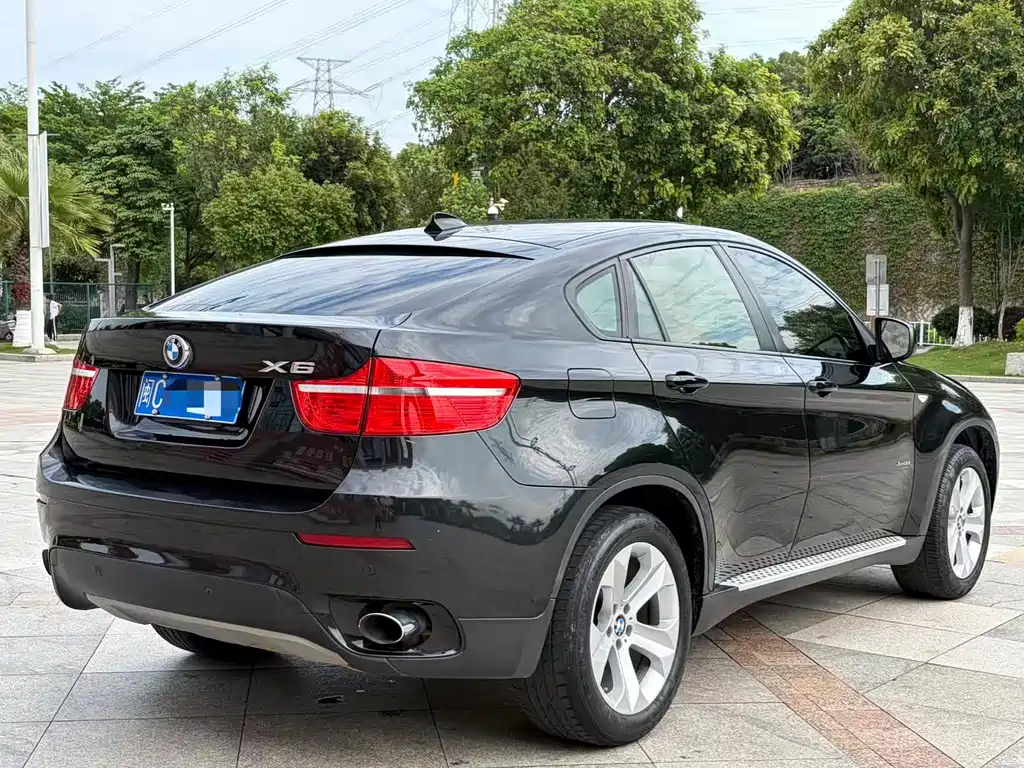 BMW X6 2011 — фото 9