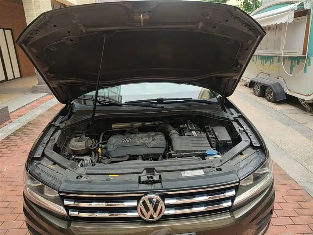 Volkswagen Tiguan L 2017 — фото 20