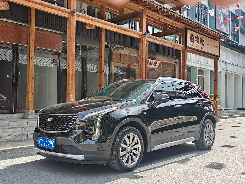Cadillac XT4 2020 — фото 1