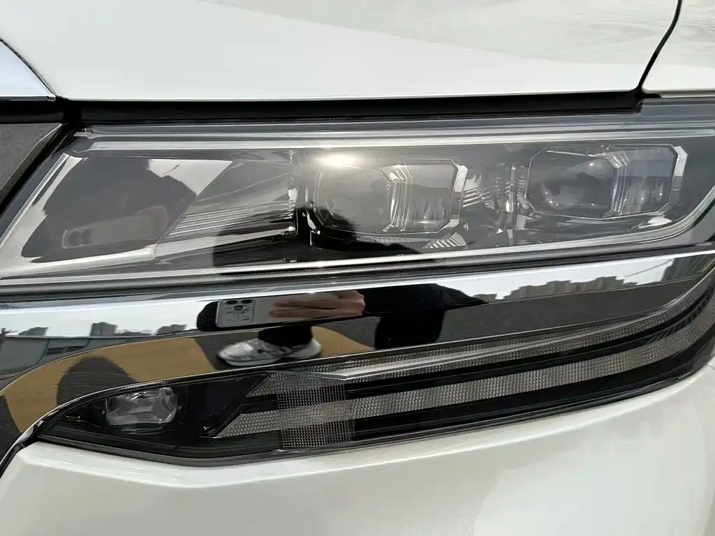 Toyota Alphard 2020 — фото 10