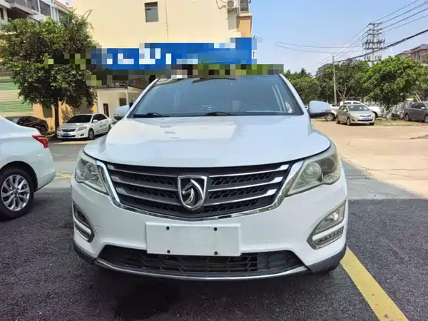 Baojun 560 2015