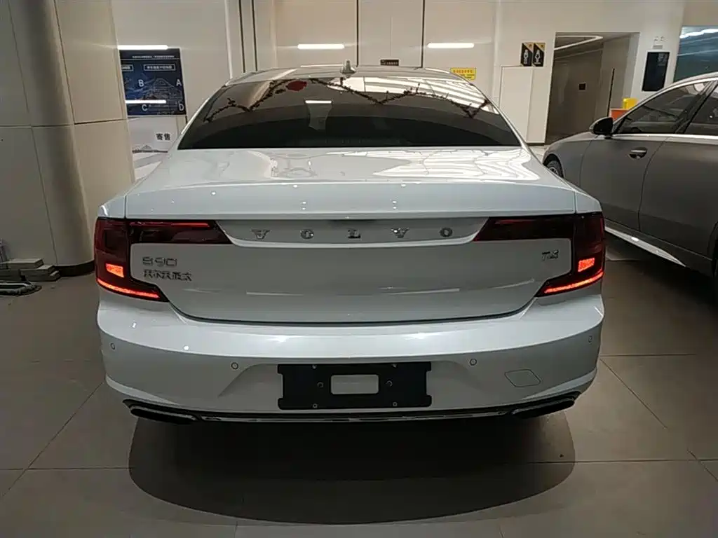 Volvo S90 2018 — фото 6