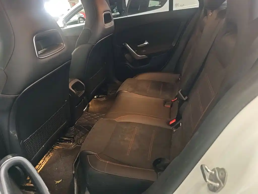 Mercedes-Benz CLA 2020 — фото 17