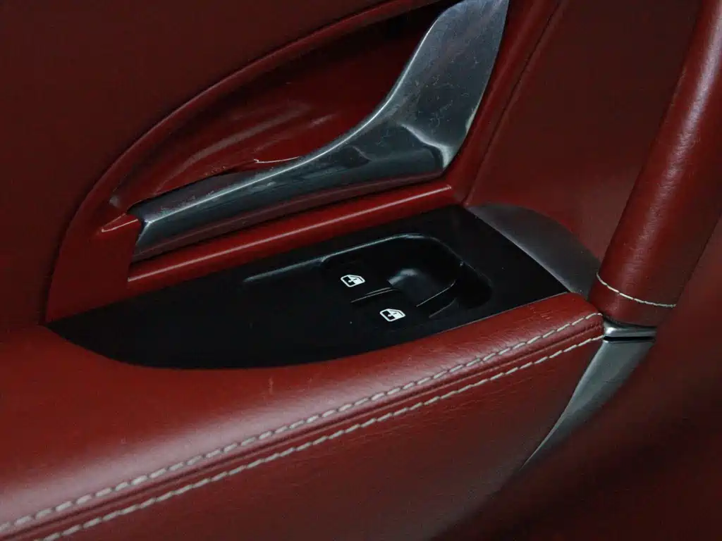 Maserati GranTurismo 2013 — фото 11