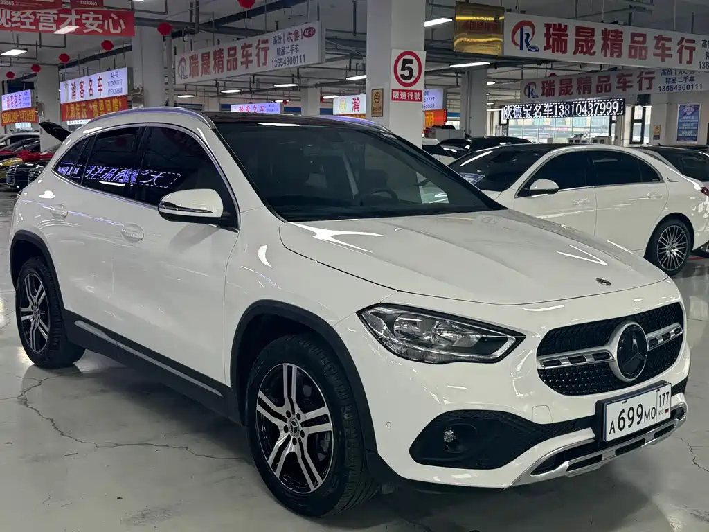 Mercedes-Benz GLA 2021