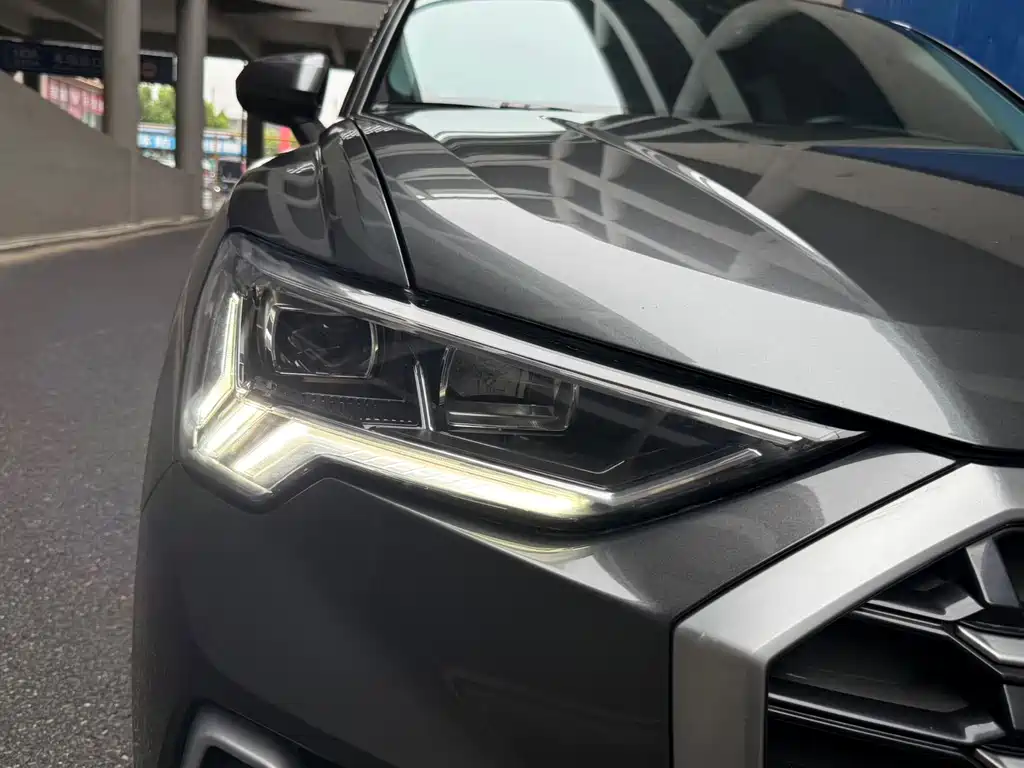 Audi Q3 2022 — фото 25
