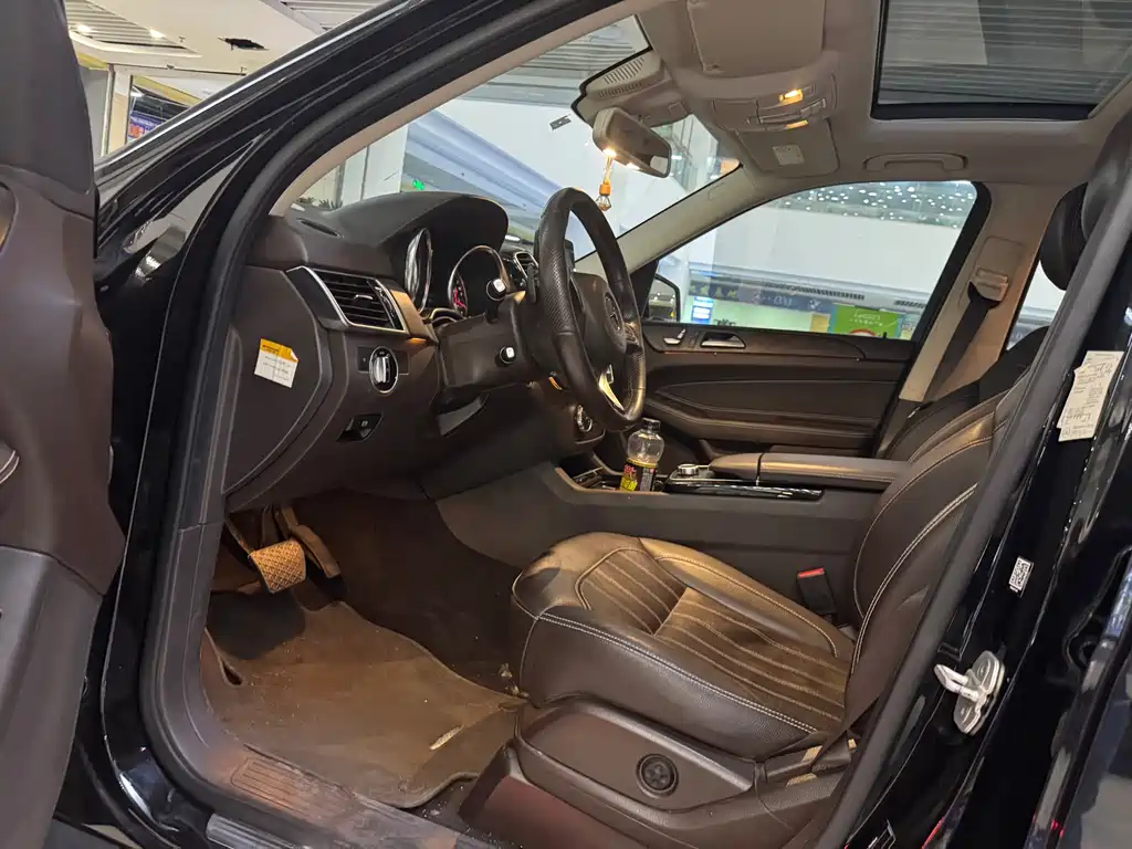 Mercedes-Benz GLE 2016