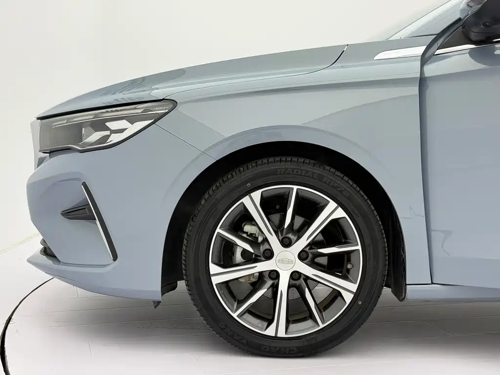 Geely Emgrand 2023 — фото 20