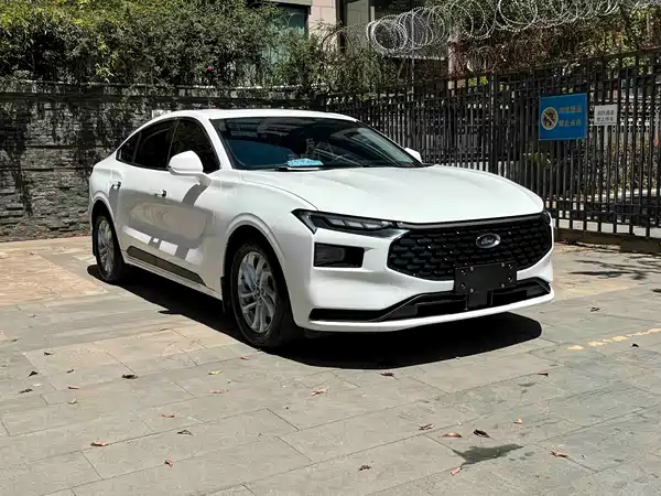 Ford Mondeo 2023