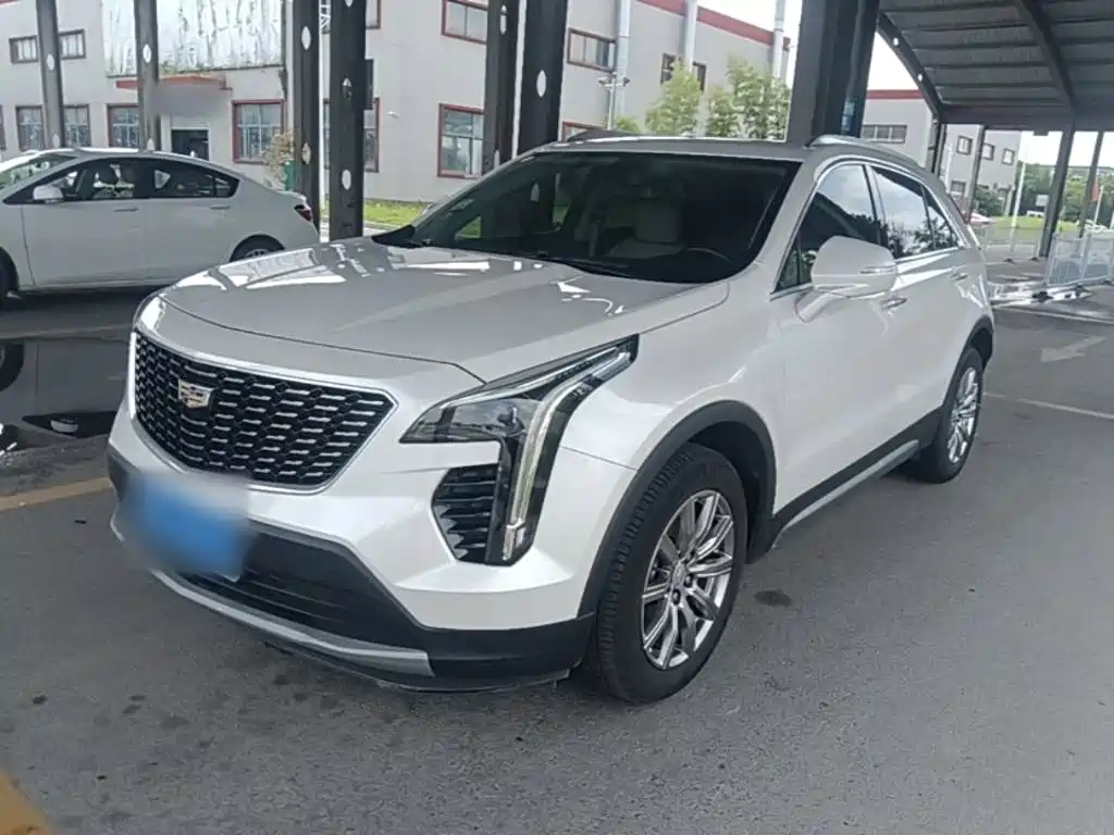 Cadillac XT4 2019 — фото 1