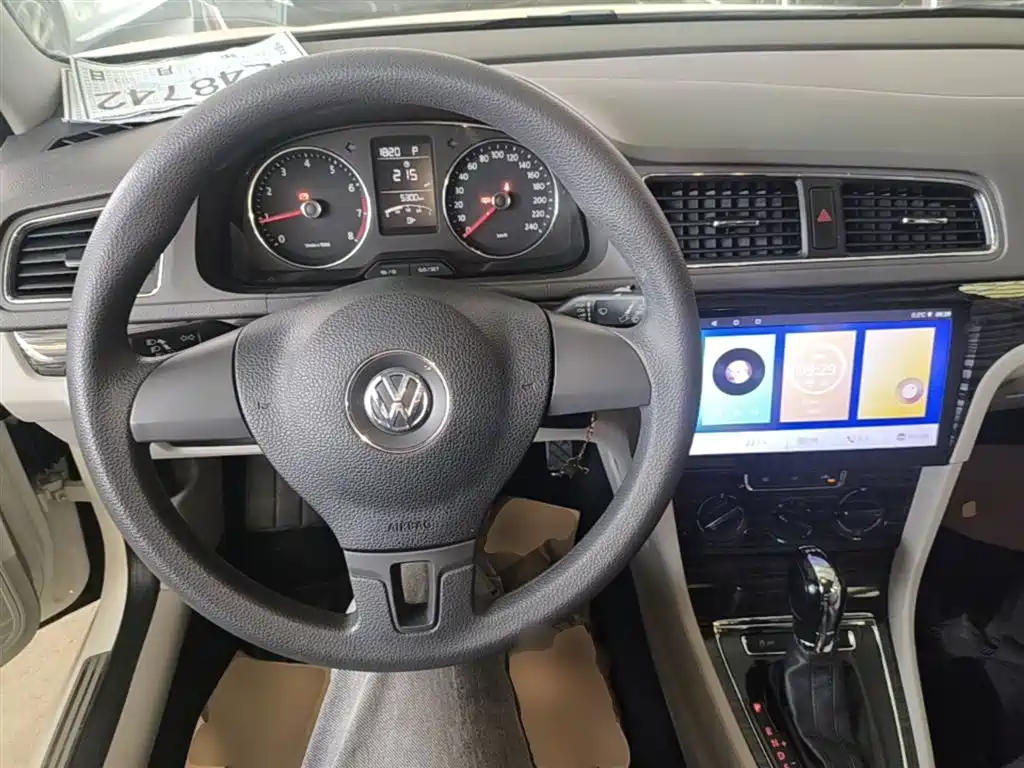 Volkswagen Gran Lavida 2016 — фото 11
