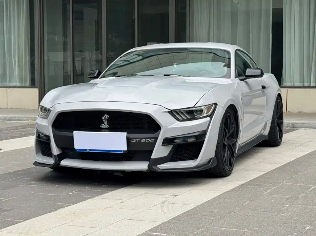Ford Mustang 2017 — фото 1