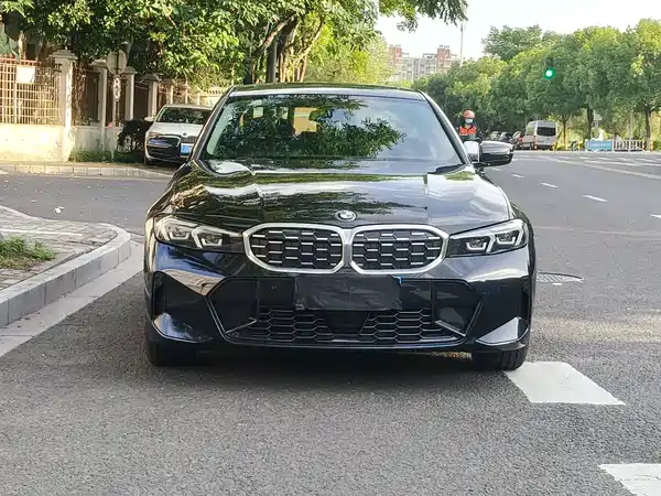 BMW 3 Series 2023
