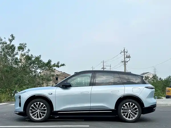 NIO ES6 2025
