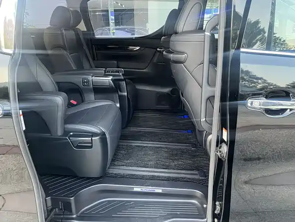 Toyota Alphard 2020
