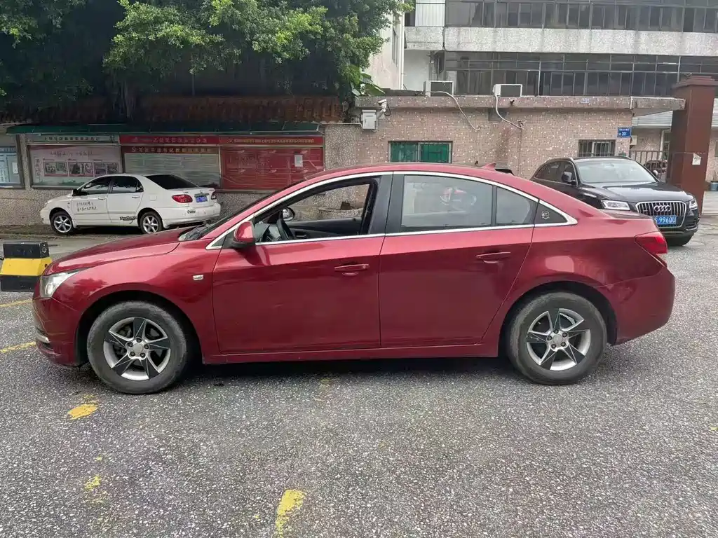 Chevrolet Cruze 2013