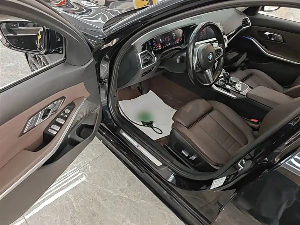 BMW 3 Series 2020 — фото 16