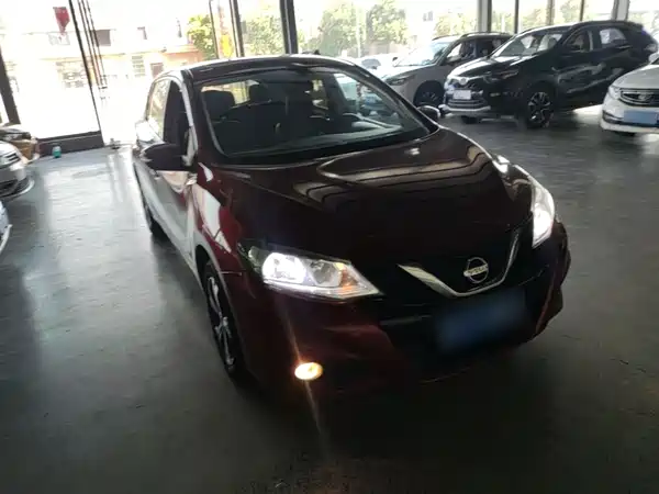 Nissan Tiida 2016