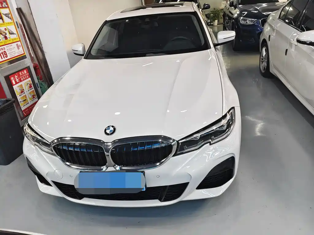 BMW 3 Series 2021
