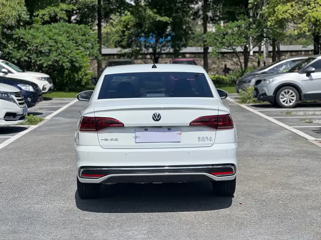 Volkswagen Bora 2023