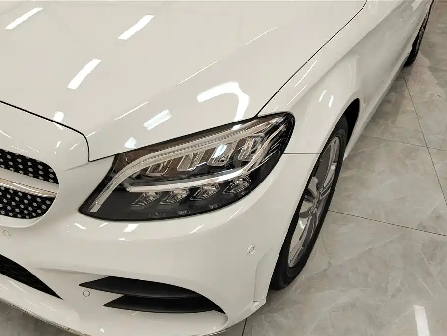 Mercedes-Benz C-Class 2020