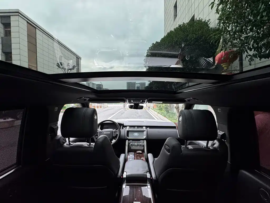 Land Rover Range Rover 2018 — фото 26