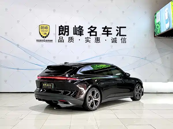 NIO ET5T 2023