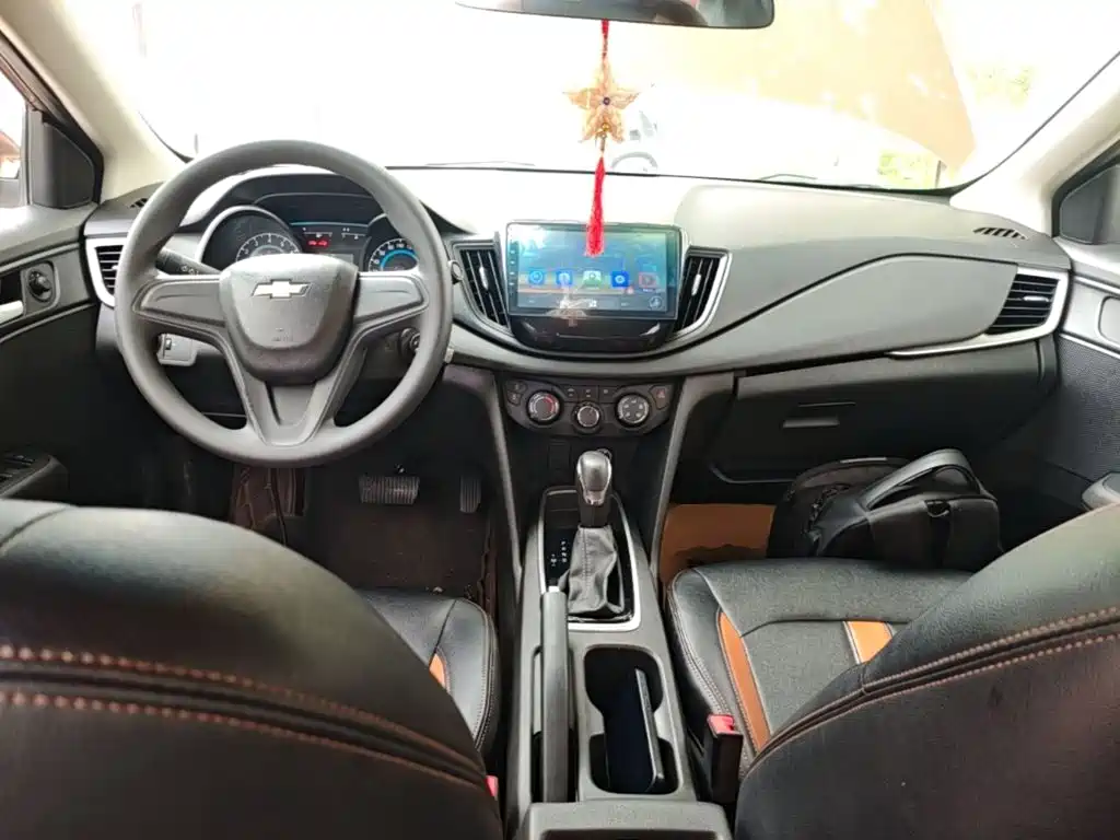 Chevrolet Cavalier 2018 — фото 10
