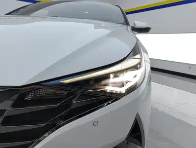 Hyundai Elantra 2021