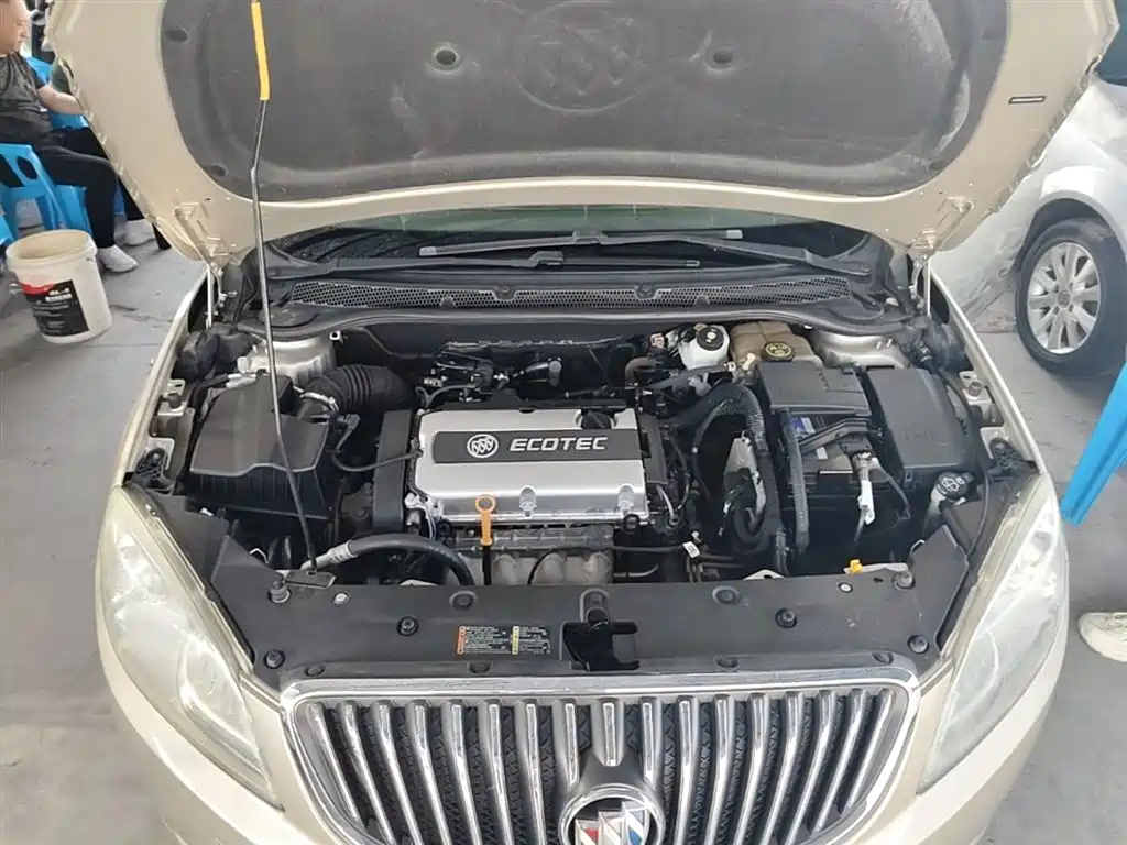 Buick Excelle 2014 — фото 20