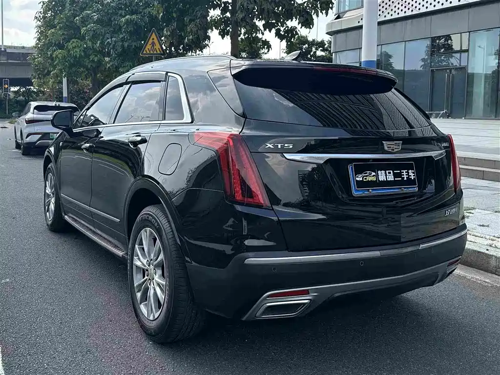 Cadillac XT5 2020 — фото 9