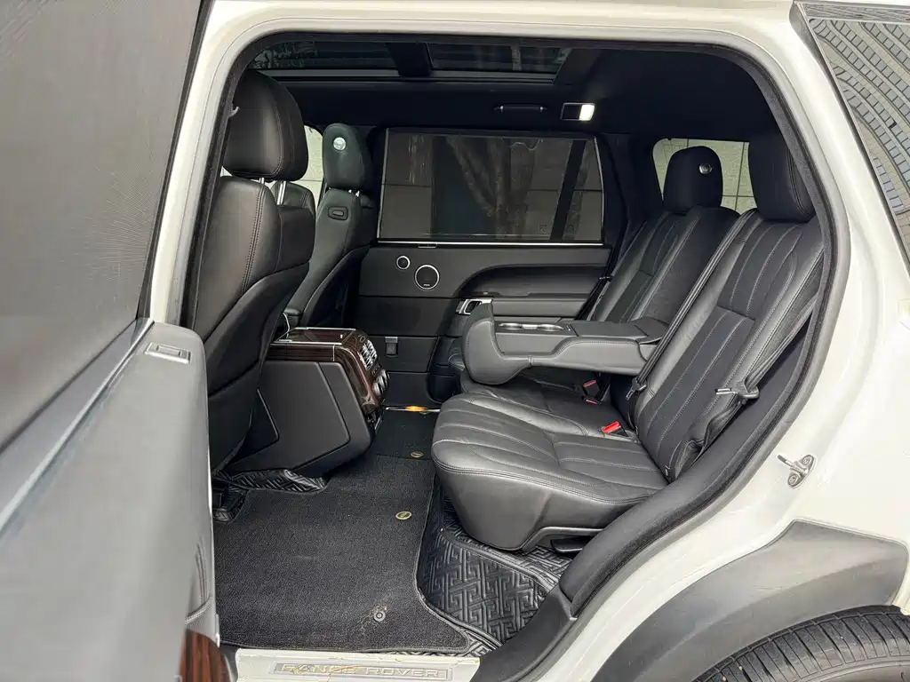 Land Rover Range Rover 2018 — фото 16